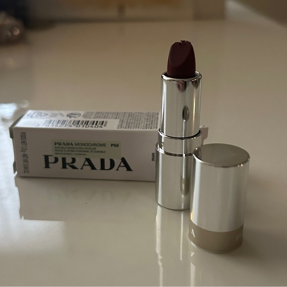 Prada Travel Beauty SetLipstick Lip Balm & Iconic Compact
